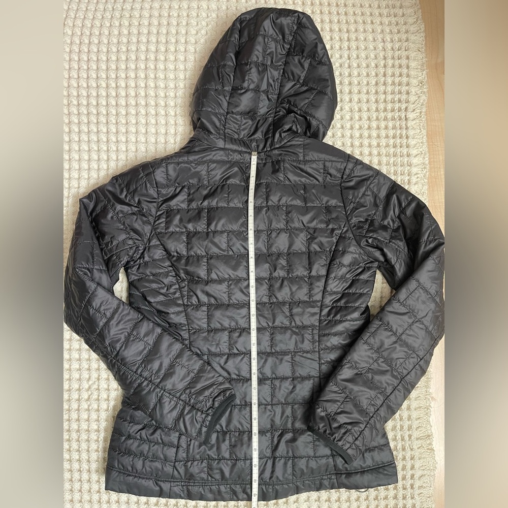 Patagonia Women's Black Hooded Full Zip Puffer Jacket - Picture 5 of 6